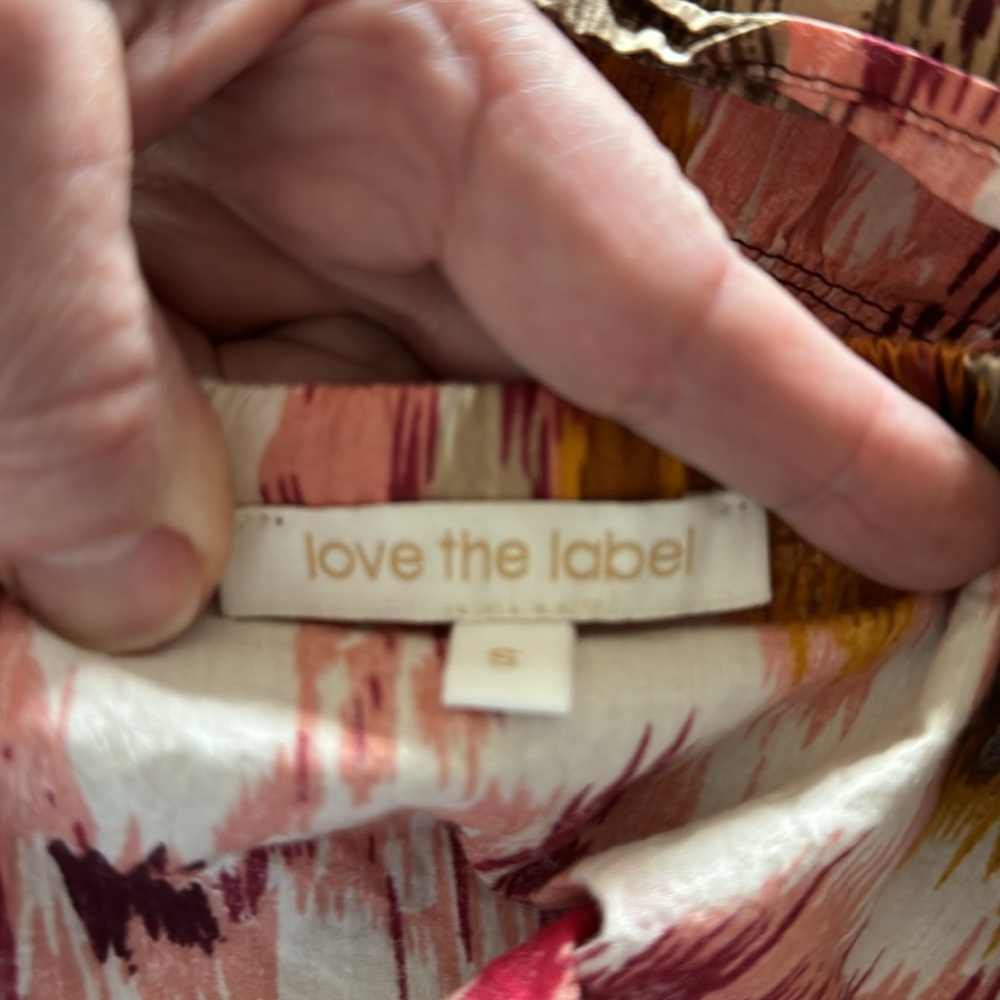 Anthropologie Love the Label Painterly open back vneck top - Picture 4 of 7